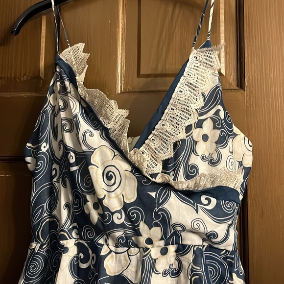 Dress - Picture 2 of 6